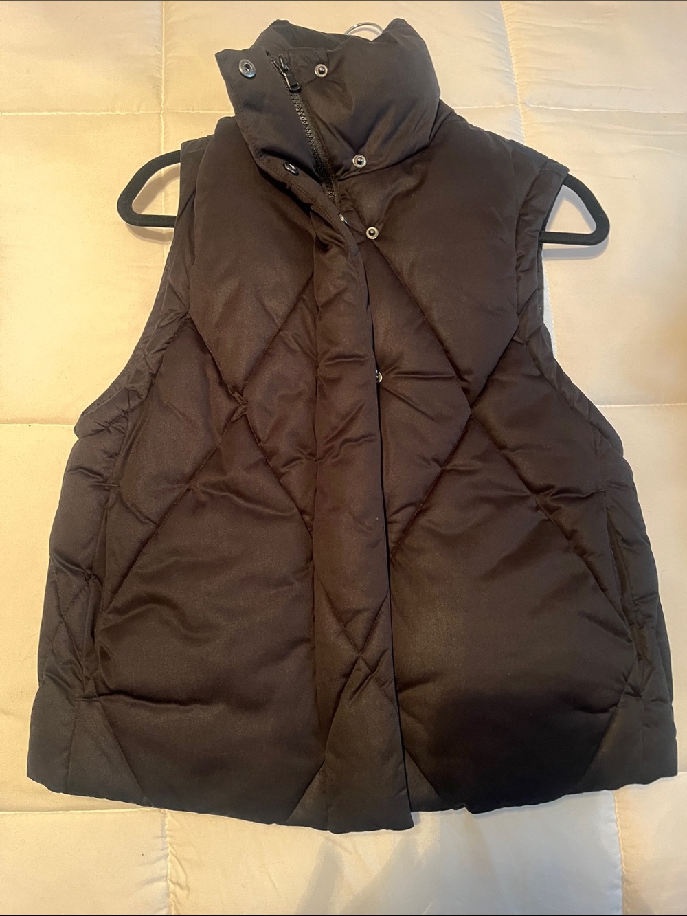 Stylus Women's Black Quilted Puffer Vest